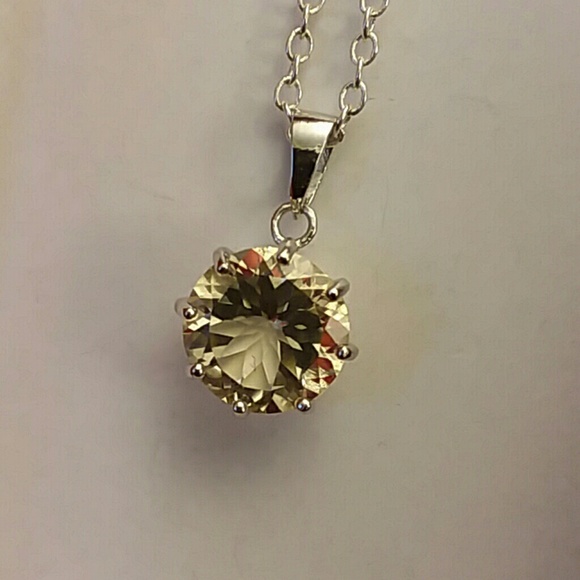 YELLOW LABRADORITE NECKLACE - Picture 3 of 8